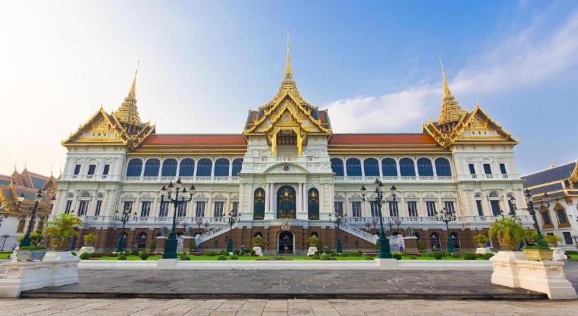 Alameda Suites Hotel Bangkok Exterior photo
